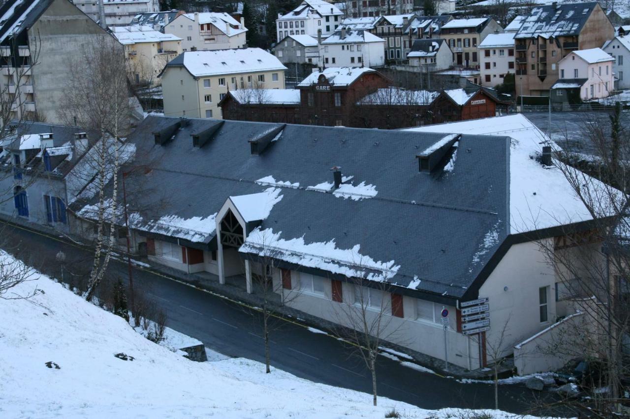 Auberge Familiale Relais Du Lys Cauterets Exterior foto
